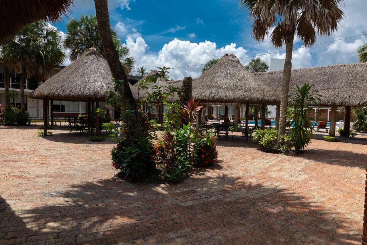 Hotel Plaza Palmas Tuxpan  Bagian luar foto