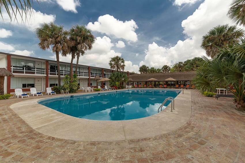 Hotel Plaza Palmas Tuxpan  Bagian luar foto